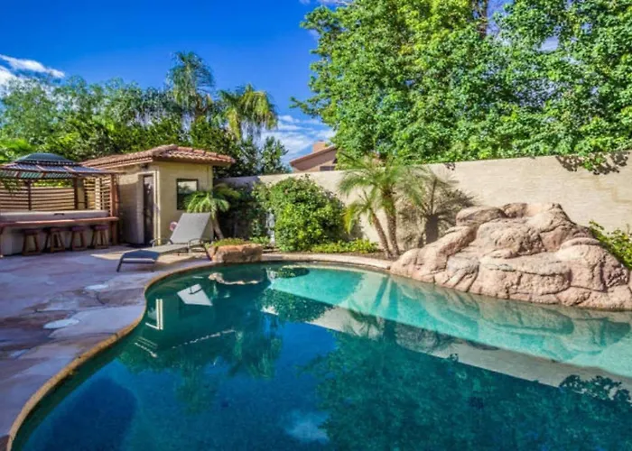 Retreat Specials Private Backyard Oasis * Phoenix