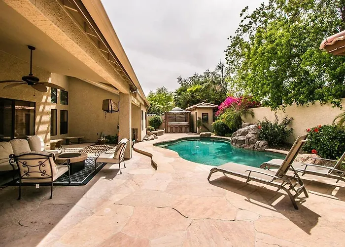 Holiday home Retreat Specials Private Backyard Oasis *