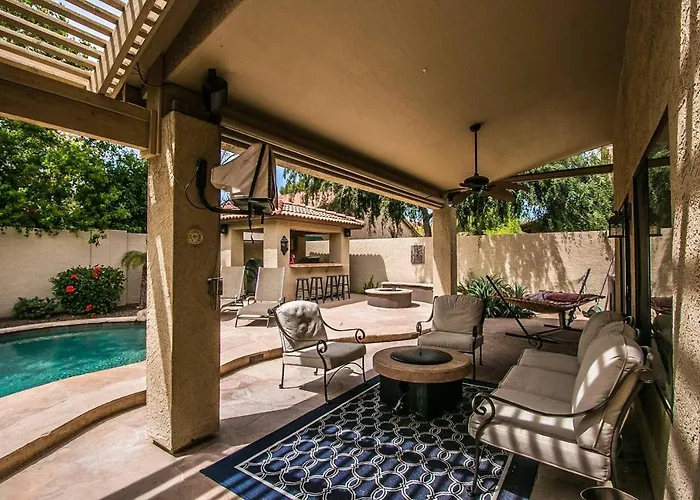 Holiday home Retreat Specials Private Backyard Oasis