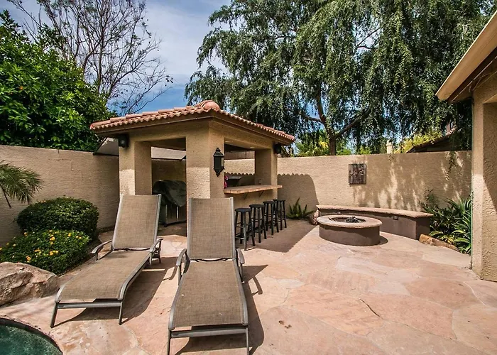 Holiday home Retreat Specials Private Backyard Oasis *